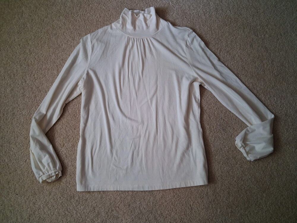 Women's a.n.a Petites Blouse Size Medium
